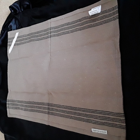 Burlap look Kitchen Towel by Primitives of Kathy - I could keep this kitchen - Picture 2 of 6